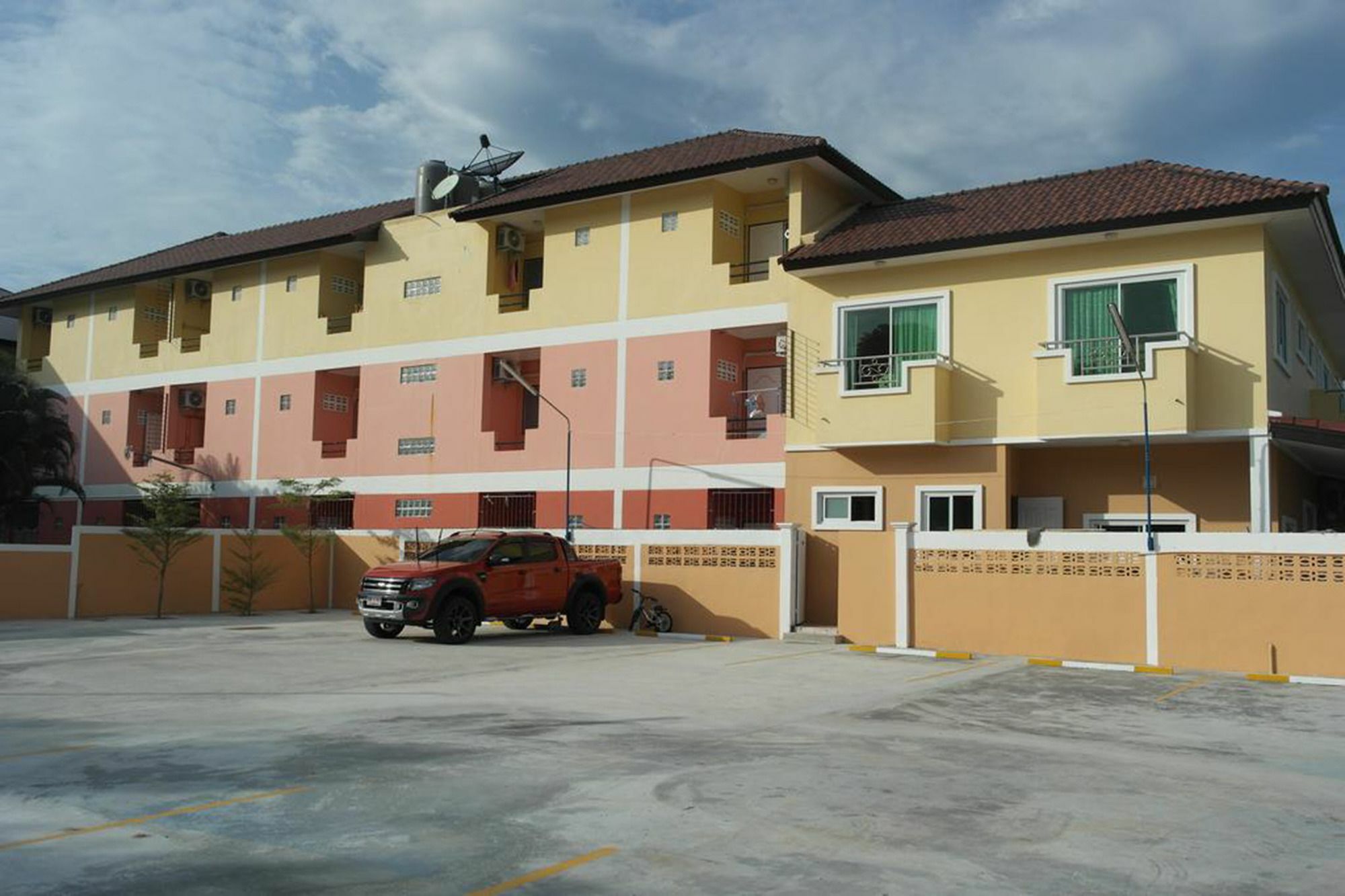 The Beehive Place Pak Chong المظهر الخارجي الصورة